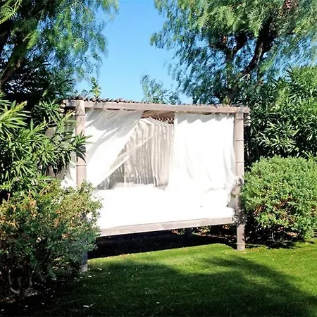 3 Bedrooms With Pool In Villa Ramatuelle