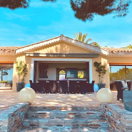Villa 3 Bedrooms With Pool In