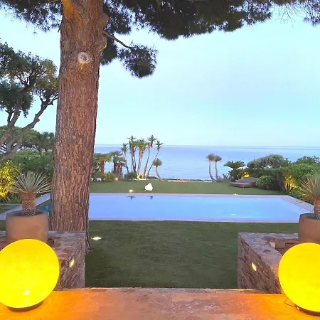 3 Bedrooms With Pool In Ramatuelle